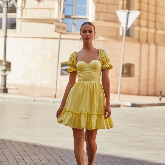 Alamour The Label Yellow Sundress with Puff Sleeves and Sweetheart Neckline - Picture 1 of 12